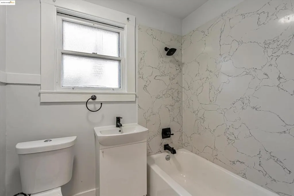863 40th, Oakland, California 94608 home-pic-12