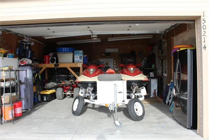 Garage 25.5D x 21W
