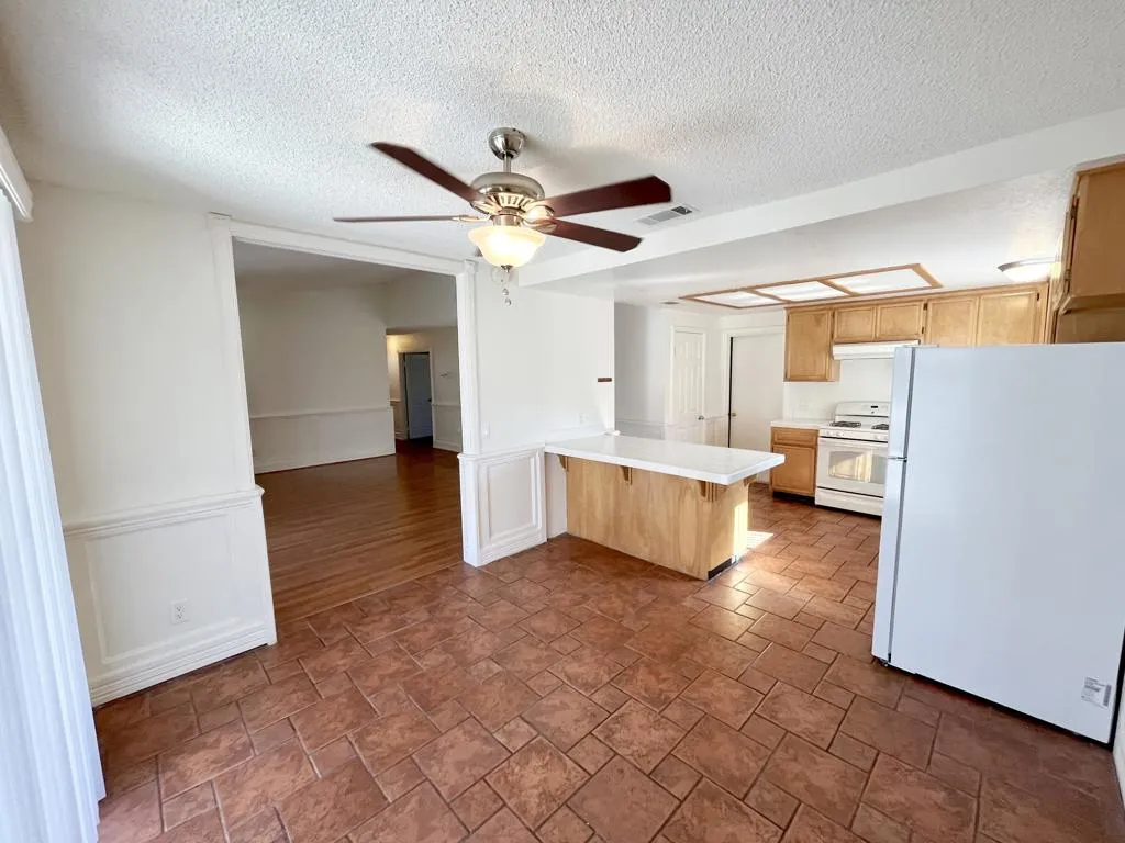 9471 Capiland Road, Desert Hot Springs, California 92240 home-pic-10