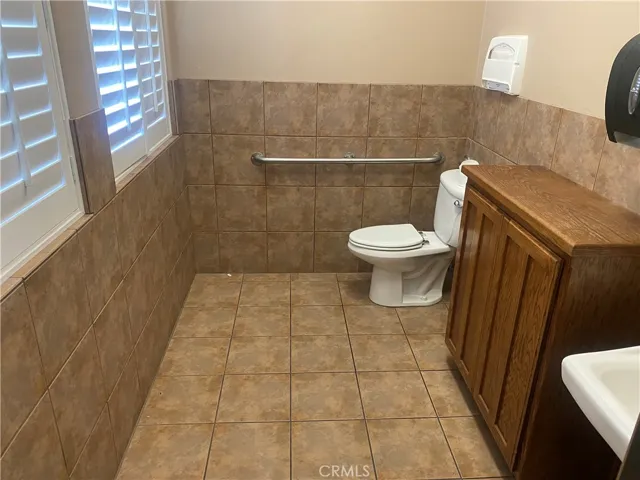 11974 Hemlock, Hesperia, California 92345