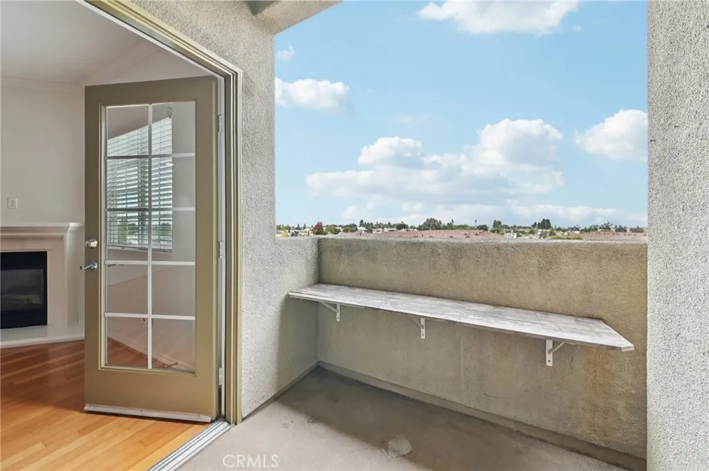 1437 Lomita Boulevard 319, Harbor City, California 90710 home-pic-27