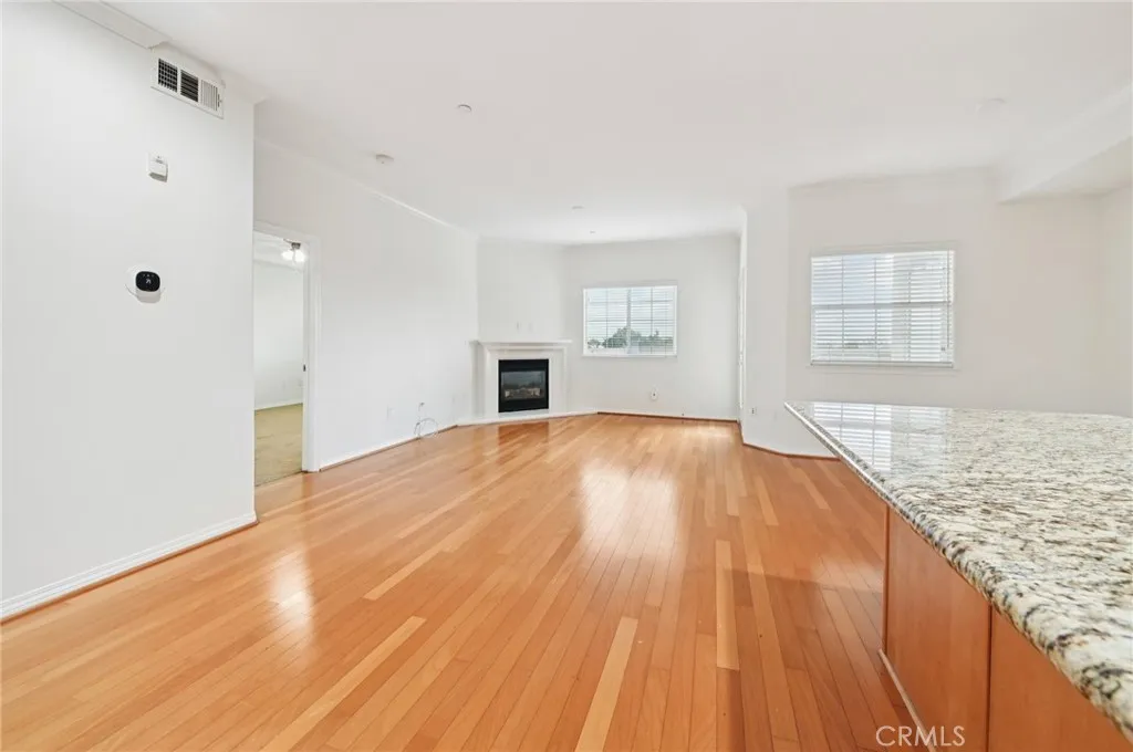 1437 Lomita Boulevard 319, Harbor City, California 90710 home-pic-6