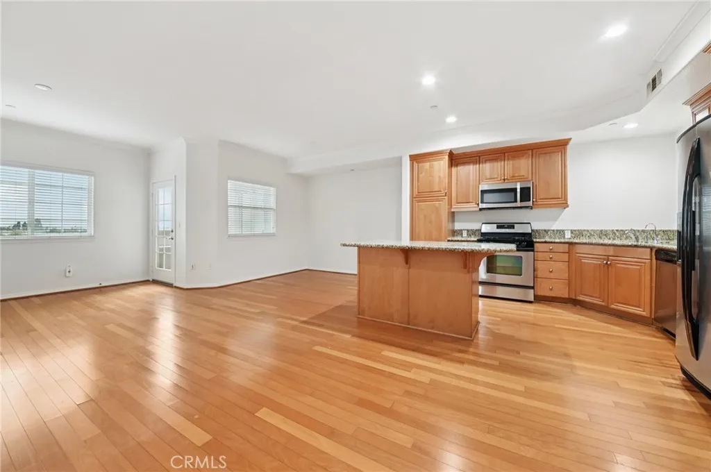 1437 Lomita Boulevard 319, Harbor City, California 90710 home-pic-4