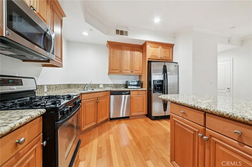 1437 Lomita Boulevard 319, Harbor City, California 90710 home-pic-9