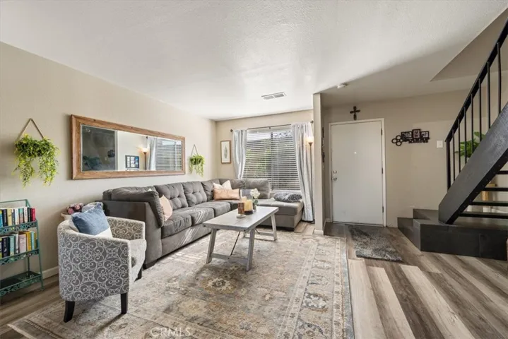 1321 N Bradley 20, Santa Maria, California 93454