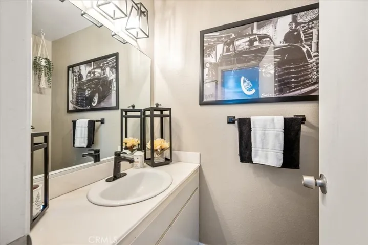 1321 N Bradley 20, Santa Maria, California 93454