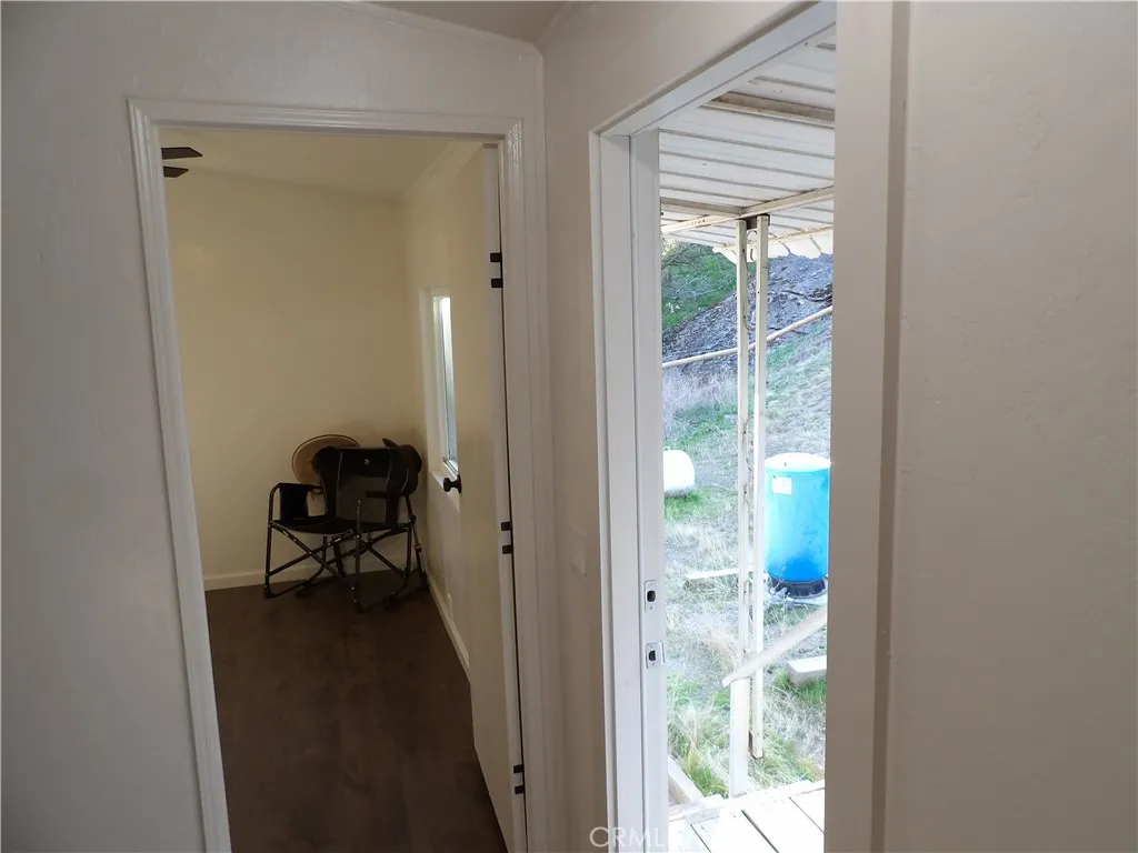 38967 Deerbrook Ln, Squaw Valley, California 93675 home-pic-16