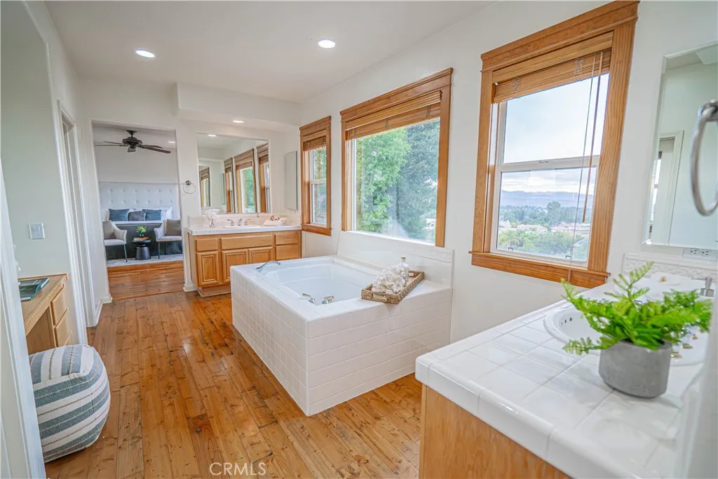 28419 Hidden Hills, Santa Clarita, California 91390 home-pic-39
