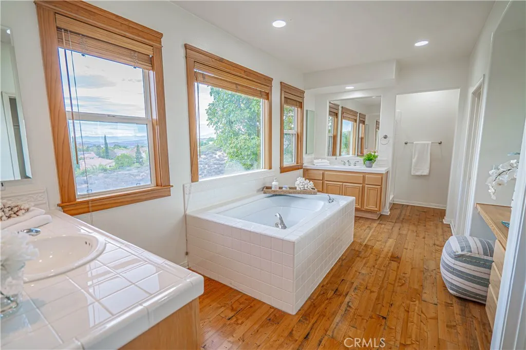 28419 Hidden Hills, Santa Clarita, California 91390 home-pic-37