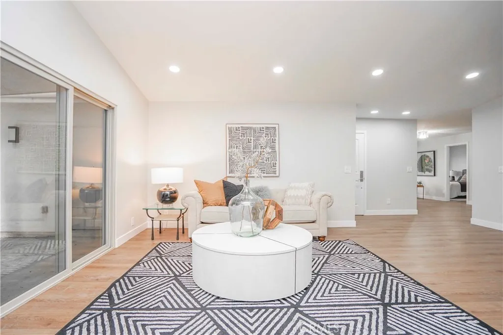 20232 Evening Breeze, Walnut, California 91789 home-pic-14