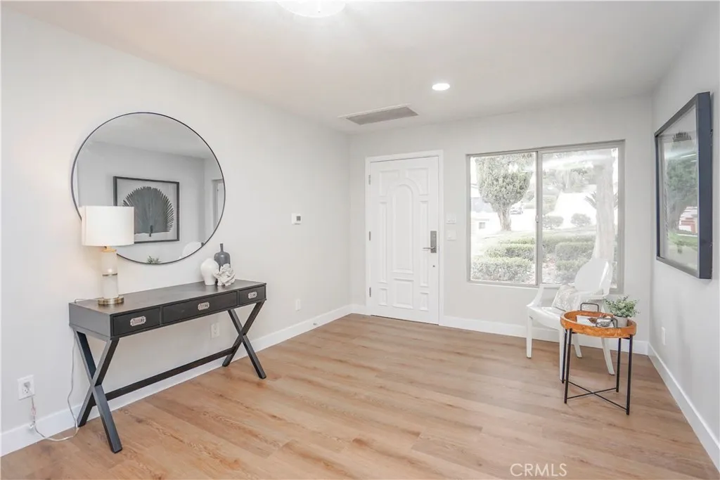 20232 Evening Breeze, Walnut, California 91789 home-pic-2