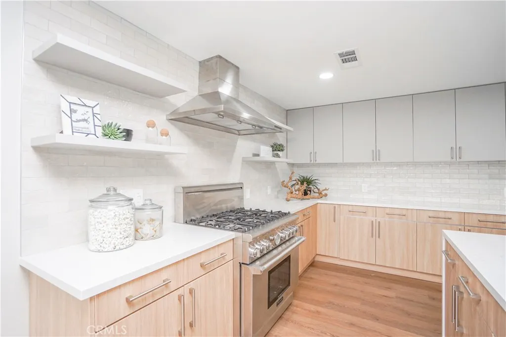20232 Evening Breeze, Walnut, California 91789 home-pic-36