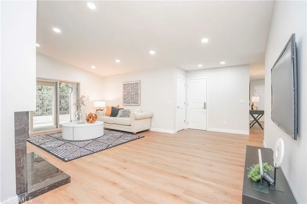20232 Evening Breeze, Walnut, California 91789 home-pic-19