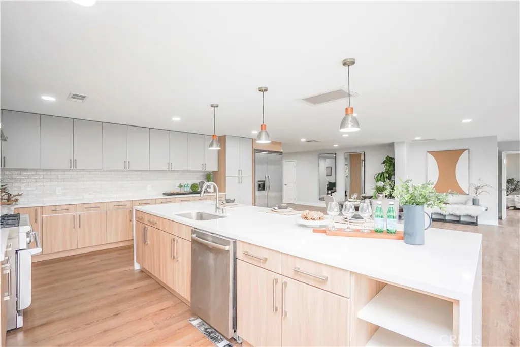 20232 Evening Breeze, Walnut, California 91789 home-pic-35