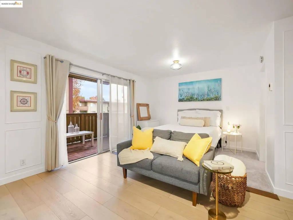 1321 Webster St D212, Alameda, California 94501 home-pic-6