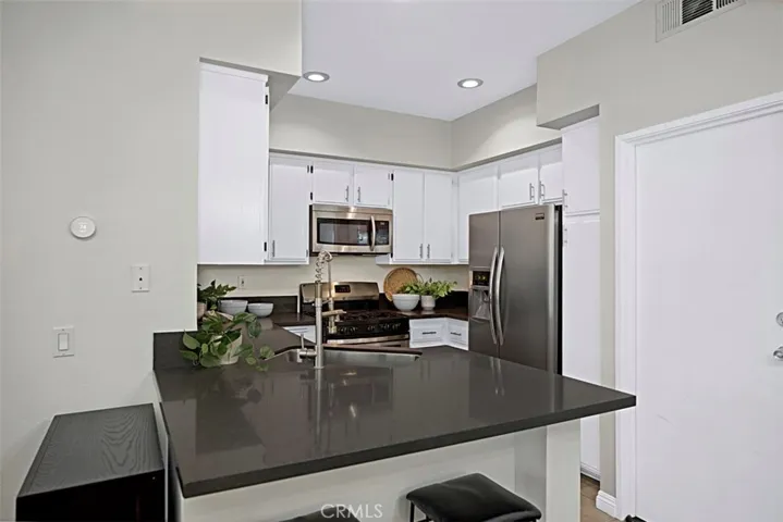 Counter Seating at Kitchen