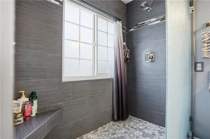 517 Louisville, Hemet, California 92545