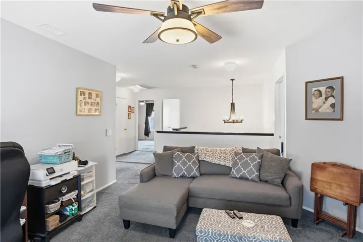 517 Louisville, Hemet, California 92545