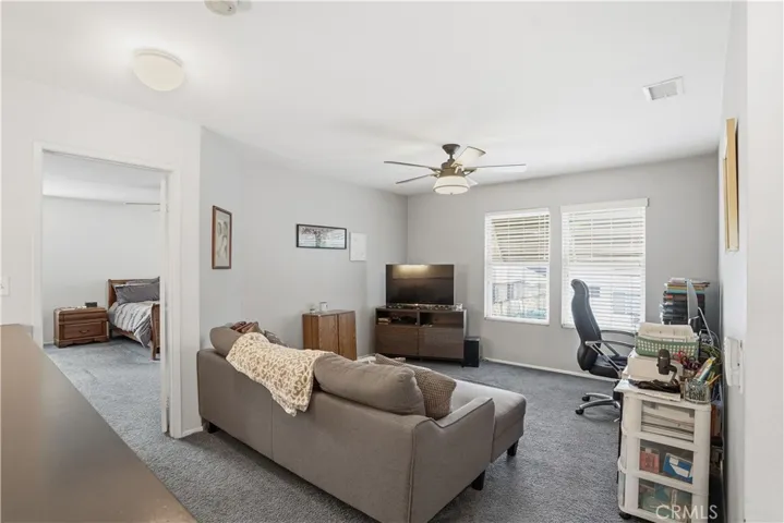 517 Louisville, Hemet, California 92545