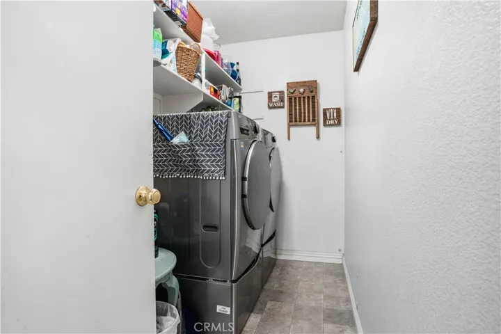 517 Louisville, Hemet, California 92545