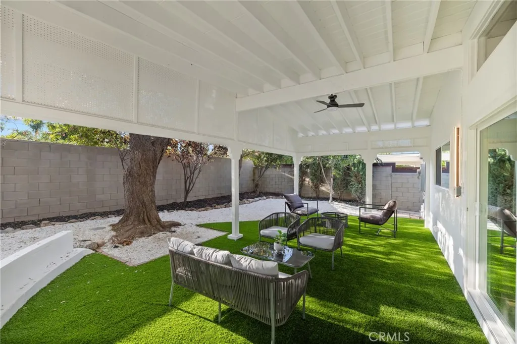 5611 Babbitt, Encino, California 91316 home-pic-33