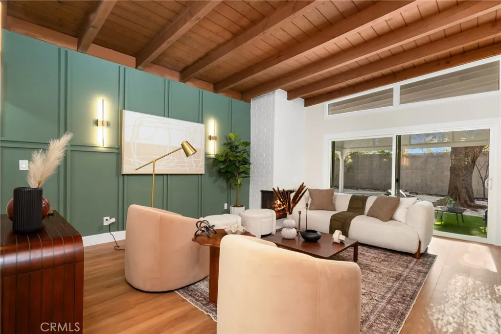 5611 Babbitt, Encino, California 91316 home-pic-9