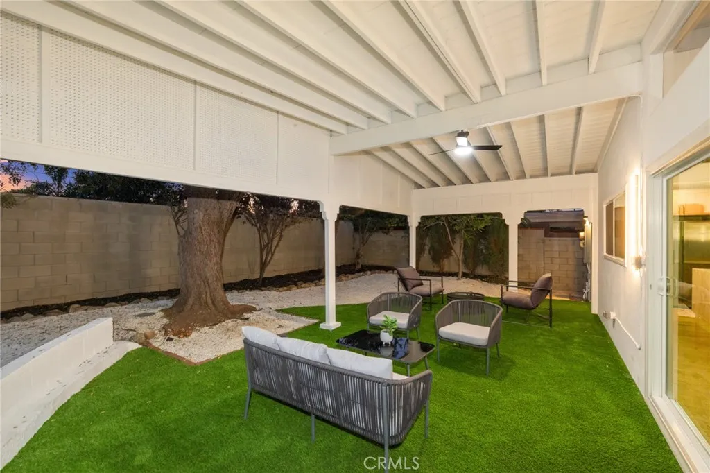 5611 Babbitt, Encino, California 91316 home-pic-31