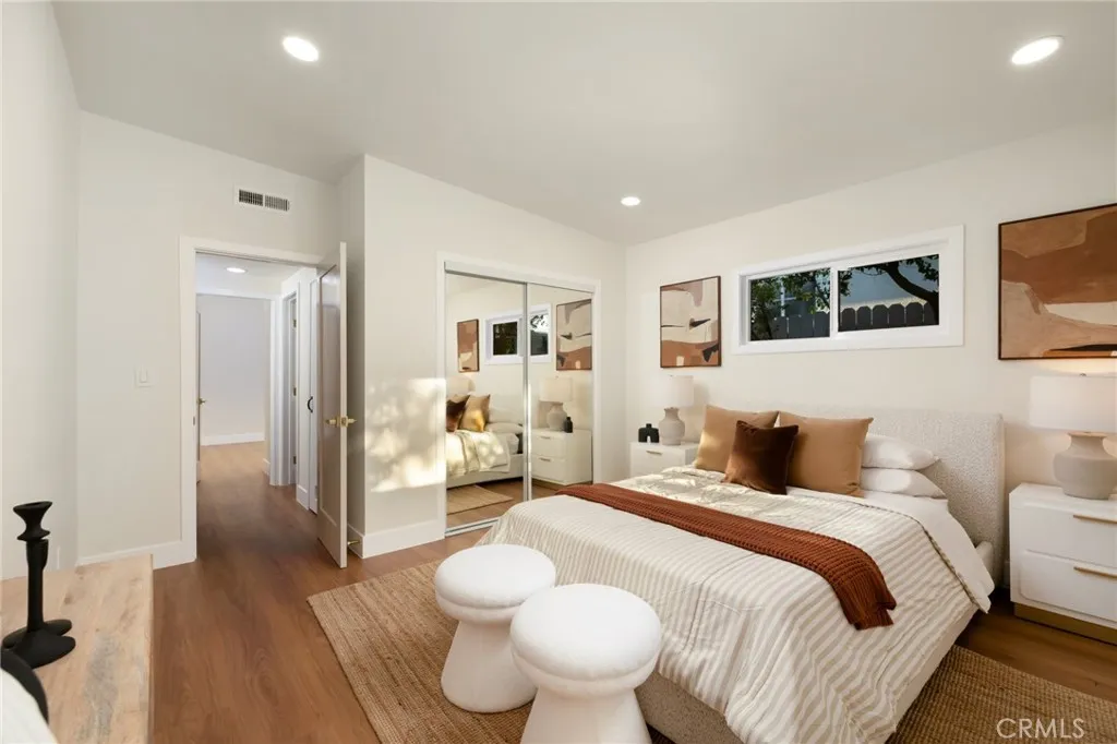 5611 Babbitt, Encino, California 91316 home-pic-19