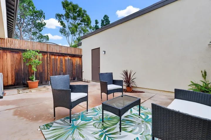 Patio without steps to garage