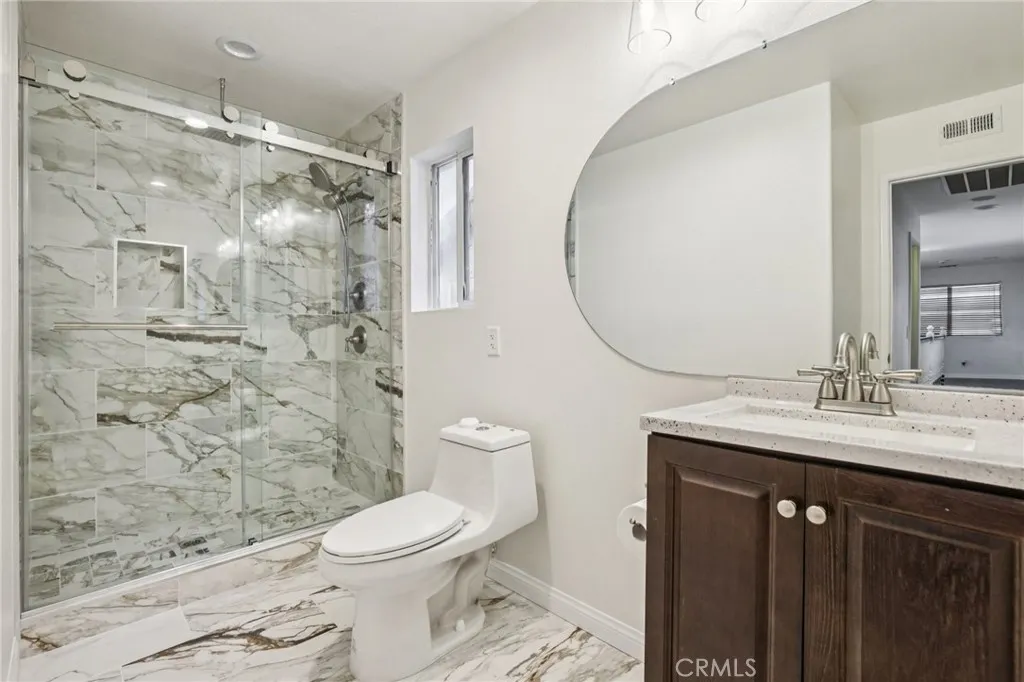 612 S Halliday, Anaheim, California 92804 home-pic-34