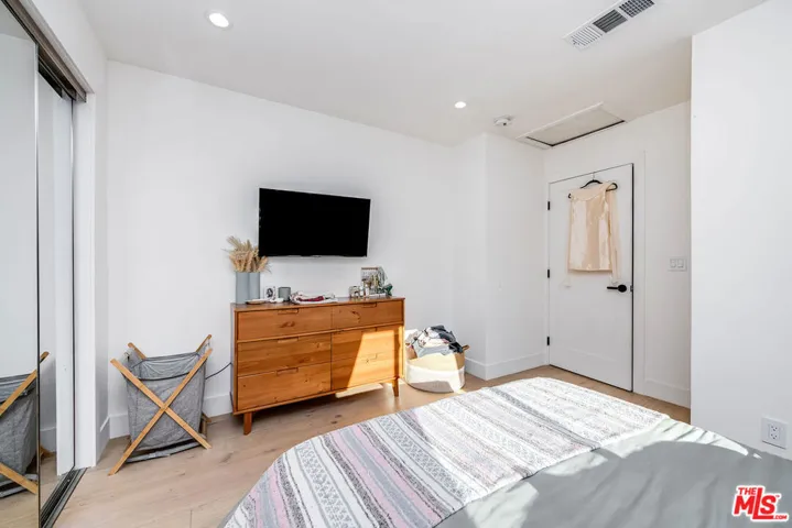 1591 Yosemite Drive, Los Angeles, California 90041