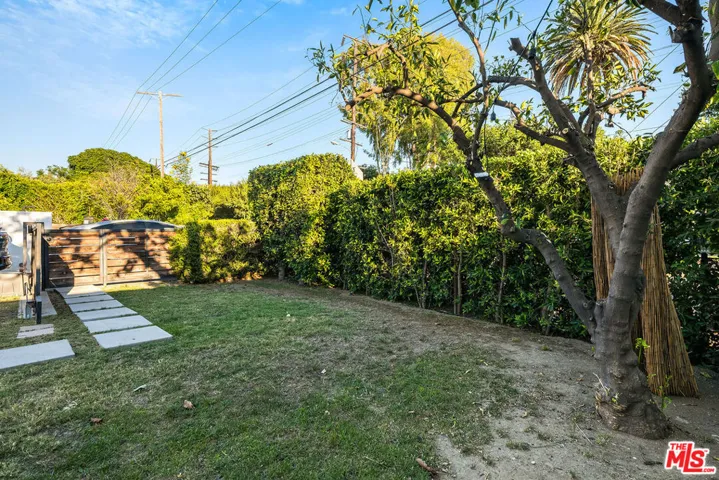1591 Yosemite Drive, Los Angeles, California 90041
