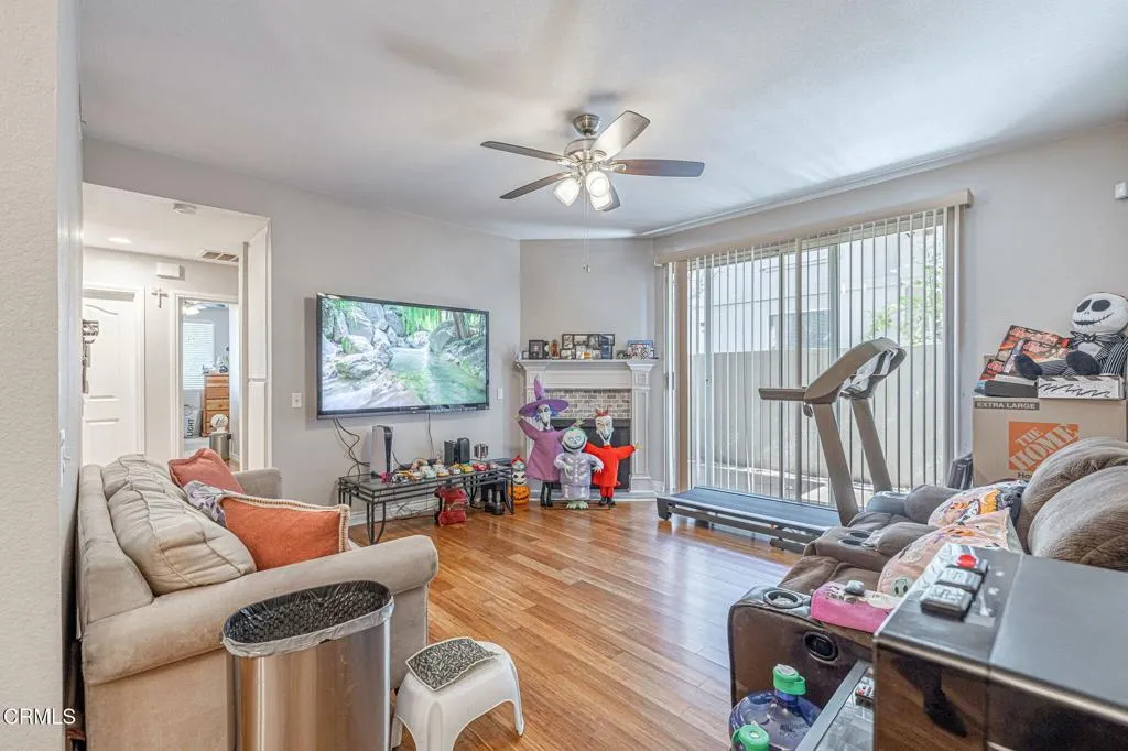 2821 W Avenue K12 218, Lancaster, California 93536 home-pic-3