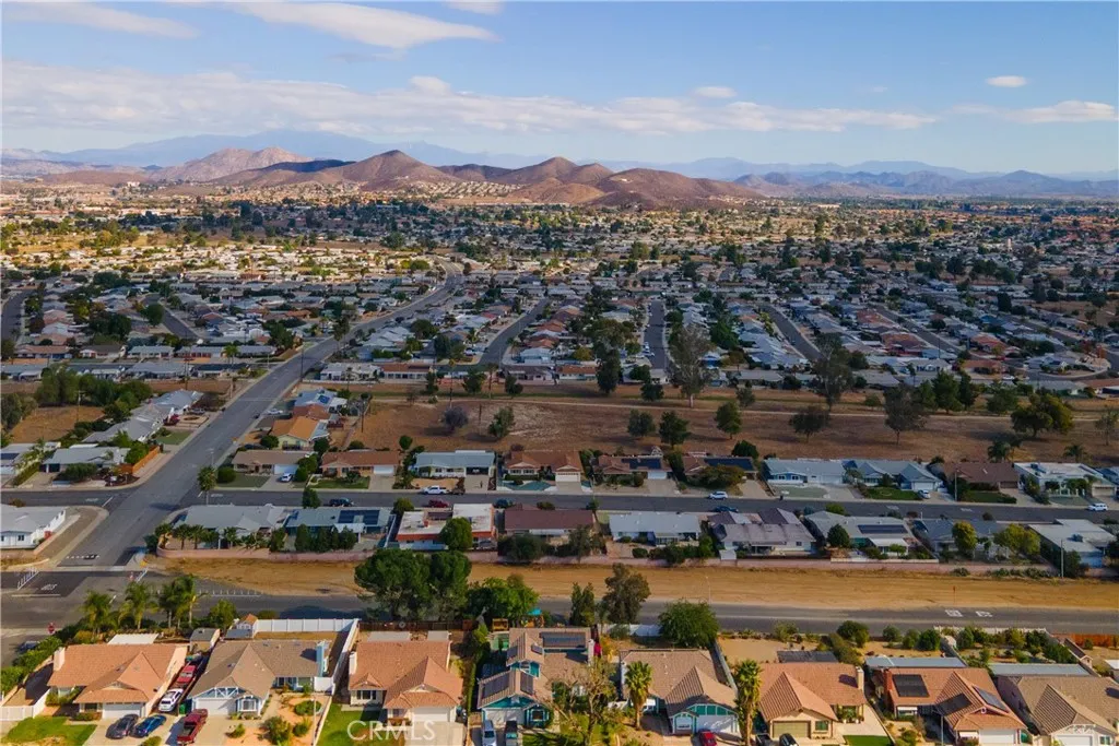 28670 Portsmouth, Menifee, California 92586 home-pic-27