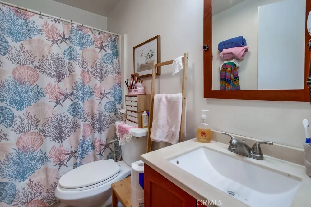 1059 Shadowridge Drive 1, Vista, California 92081 home-pic-18