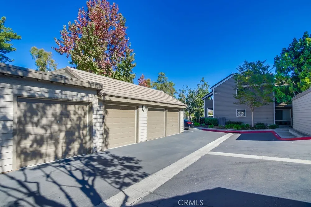 1059 Shadowridge Drive 1, Vista, California 92081 home-pic-34