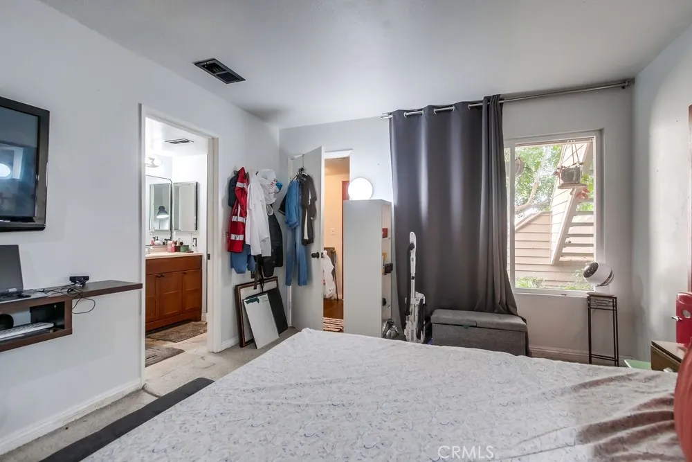 1059 Shadowridge Drive 1, Vista, California 92081 home-pic-23