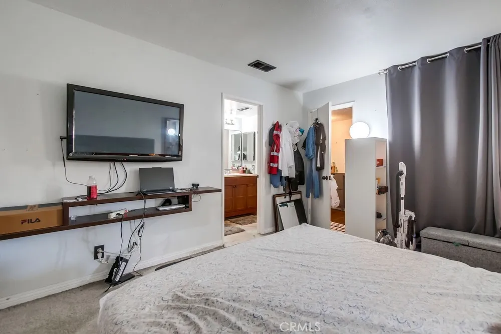1059 Shadowridge Drive 1, Vista, California 92081 home-pic-24