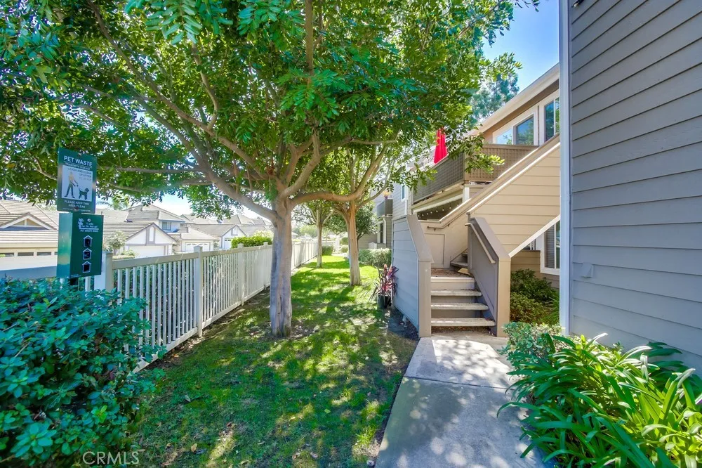 1059 Shadowridge Drive 1, Vista, California 92081 home-pic-3