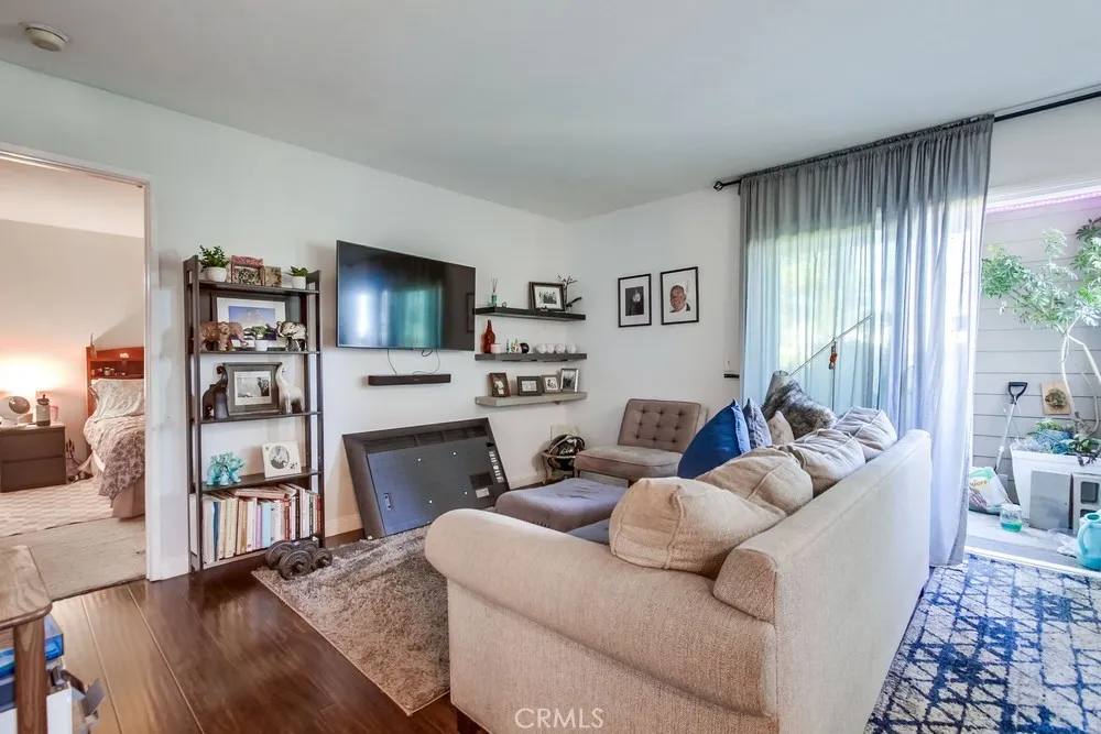 1059 Shadowridge Drive 1, Vista, California 92081 home-pic-5