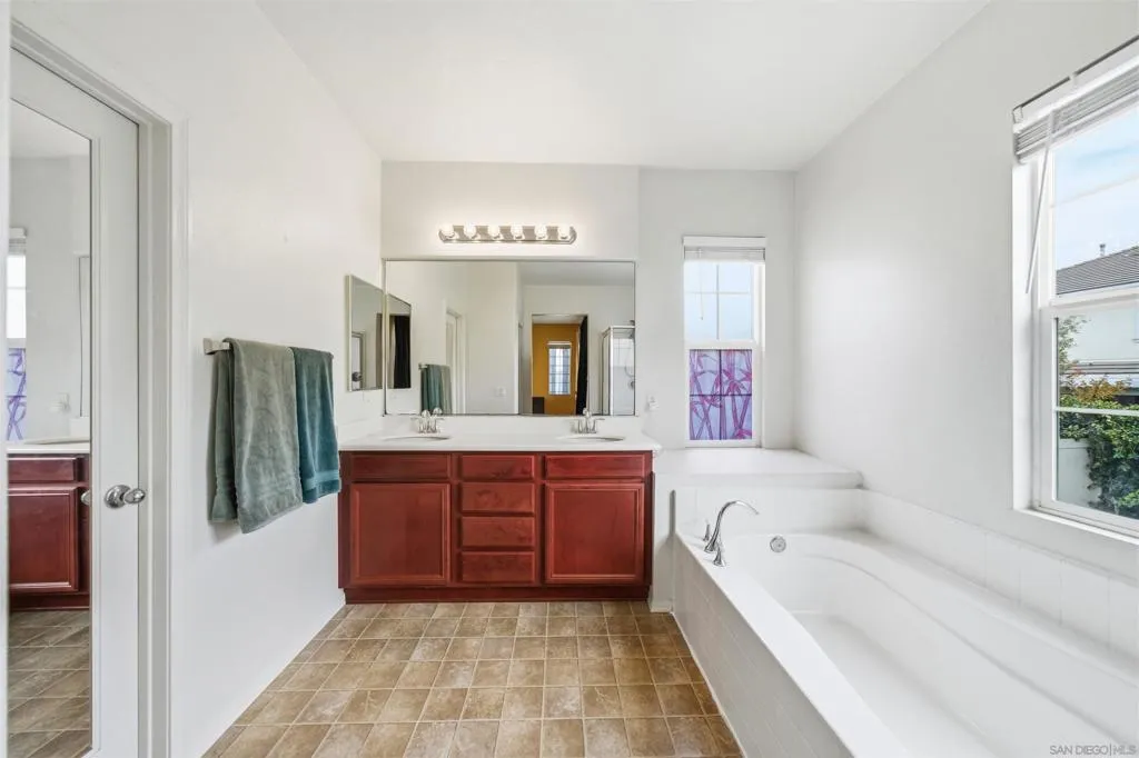 31889 Red Pine Way, Temecula, California 92592 home-pic-7
