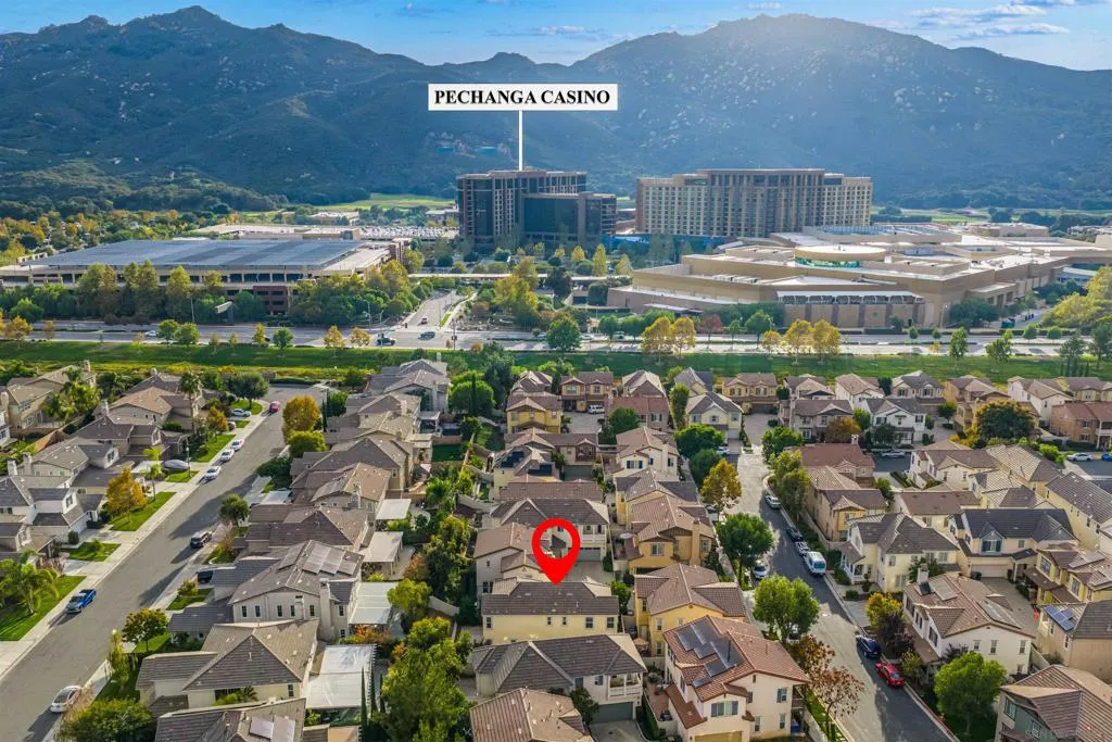 31889 Red Pine Way, Temecula, California 92592 home-pic-18