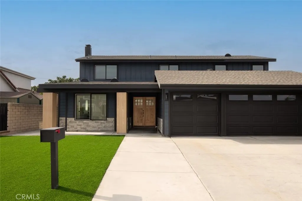 20401 Allport, Huntington Beach, California 92646 home-pic-1