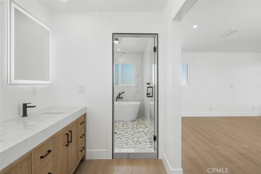 20401 Allport, Huntington Beach, California 92646 home-pic-19