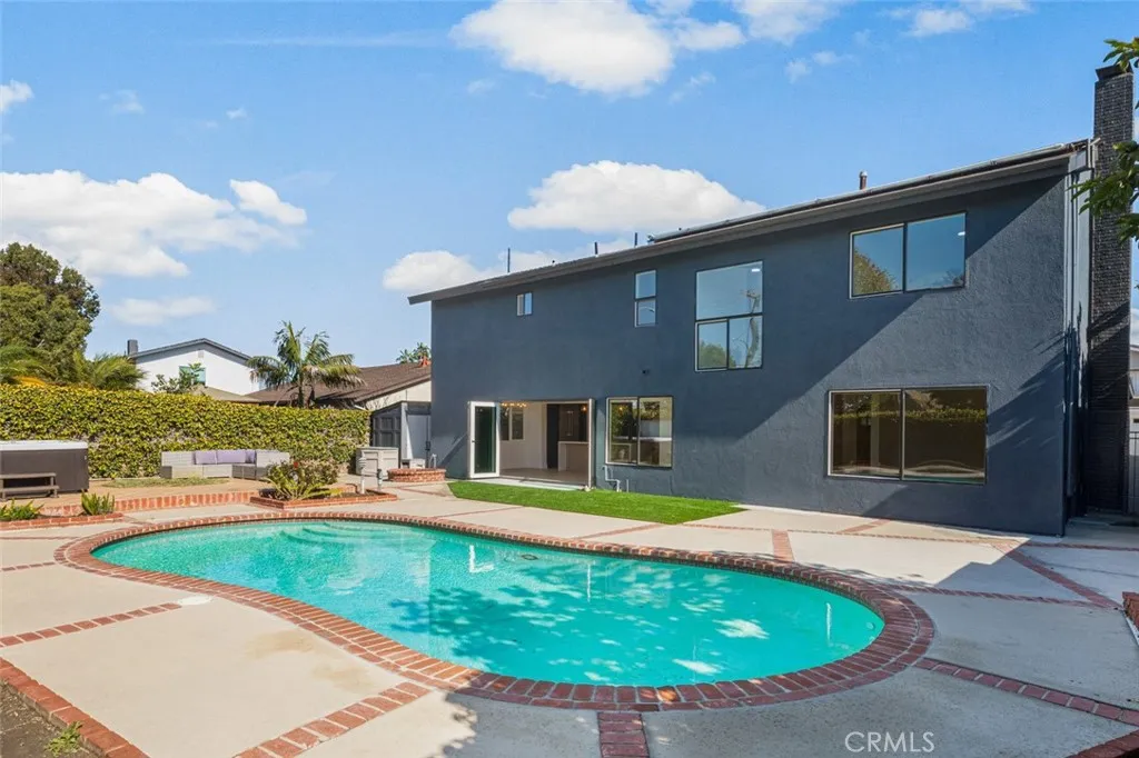 20401 Allport, Huntington Beach, California 92646 home-pic-28