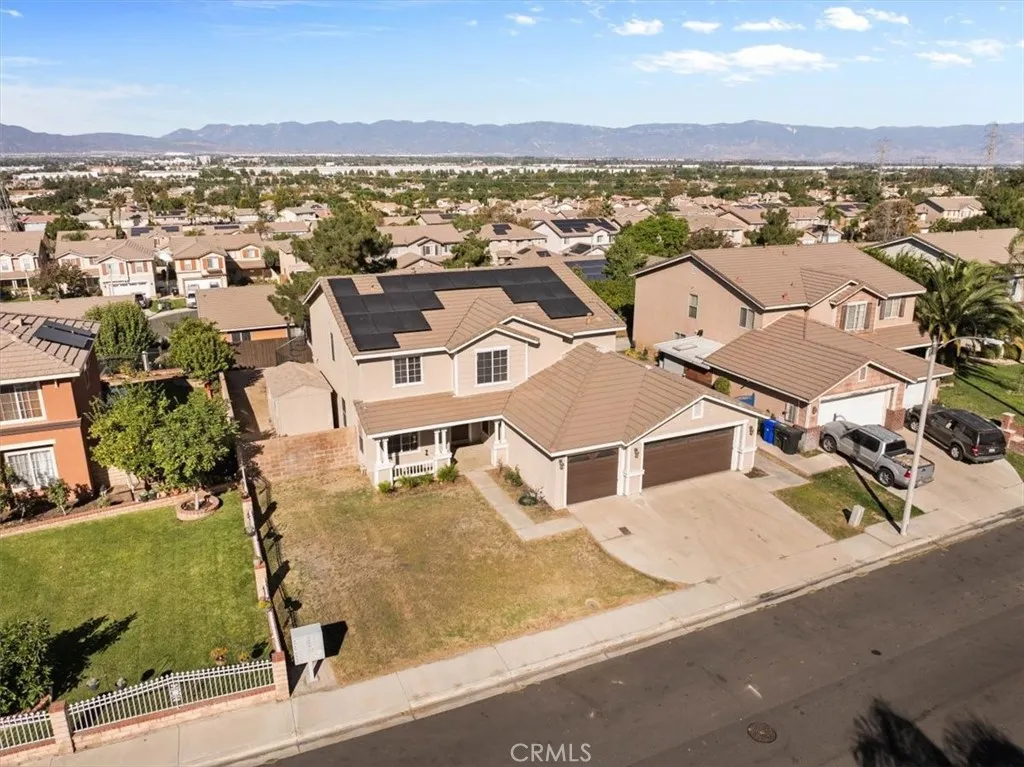 17060 La Vida Court, Fontana, California 92337 home-pic-38