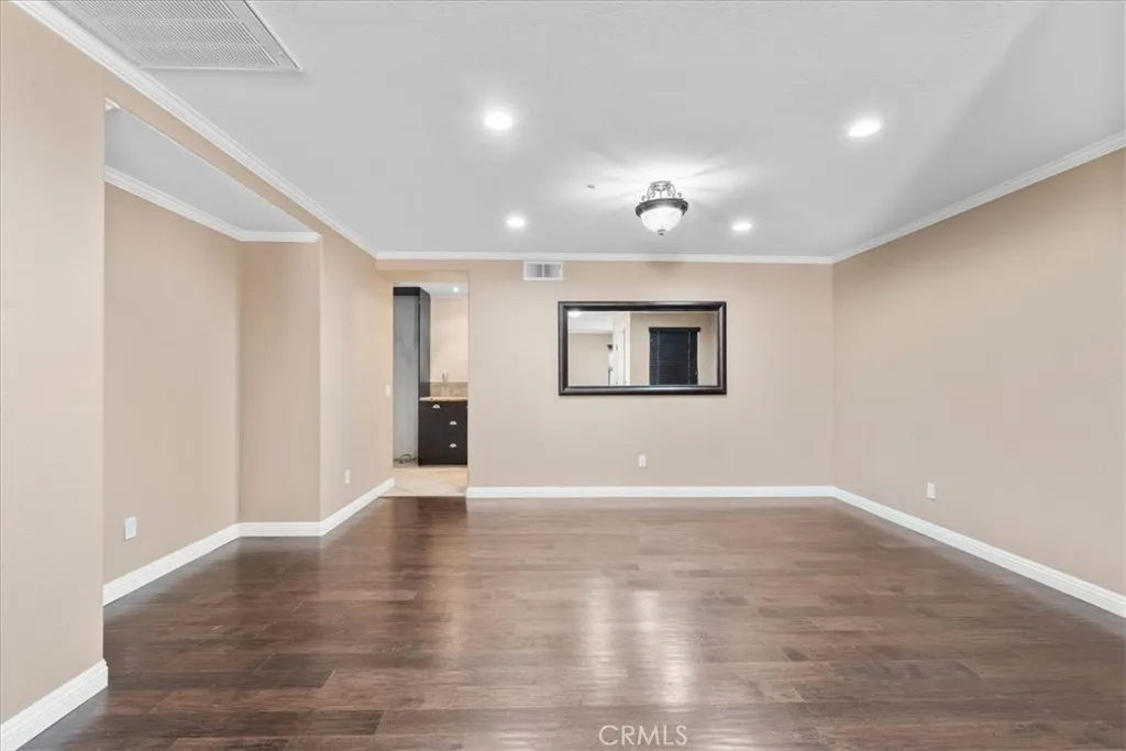 17060 La Vida Court, Fontana, California 92337 home-pic-5