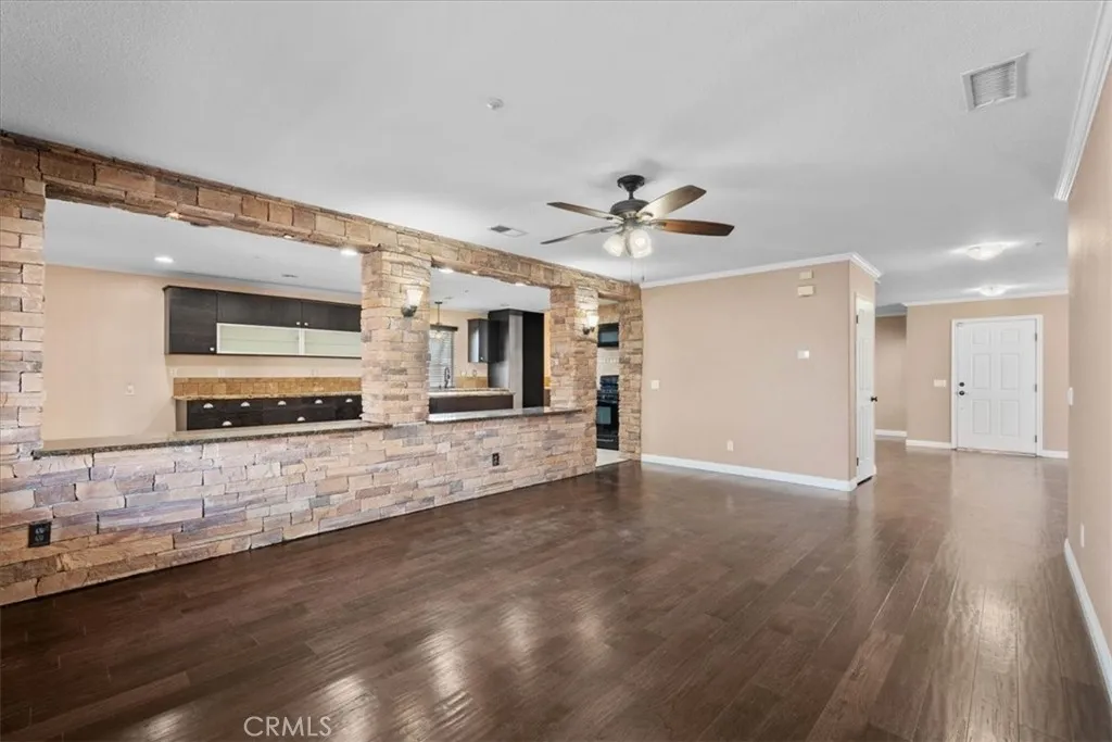 17060 La Vida Court, Fontana, California 92337 home-pic-13