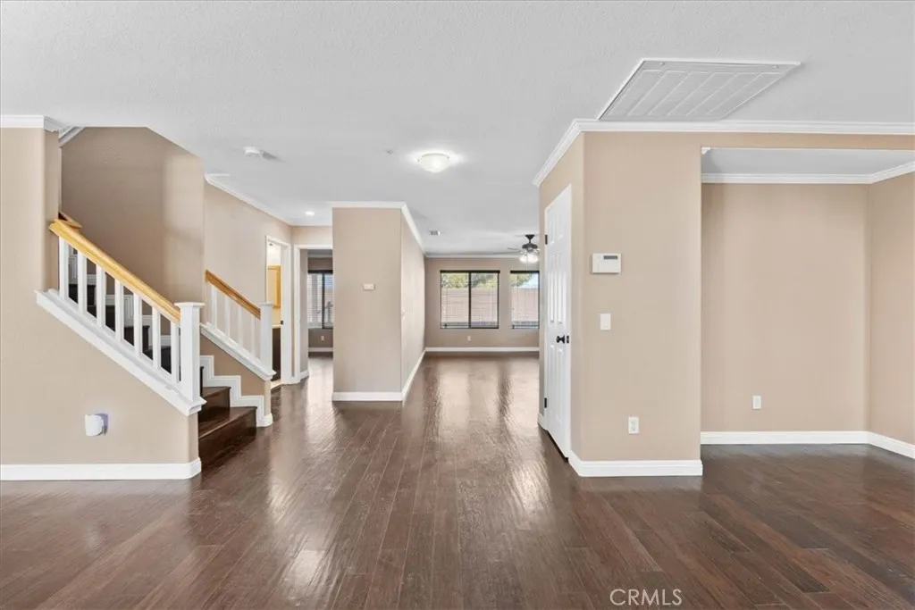 17060 La Vida Court, Fontana, California 92337 home-pic-3