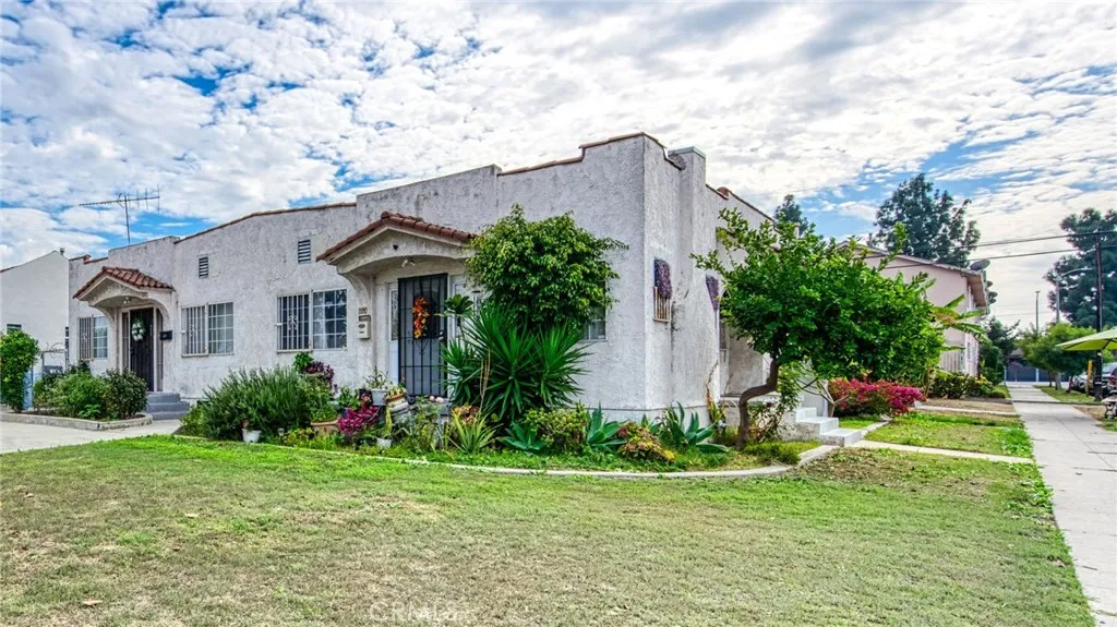 3982 S Gramercy, Los Angeles, California 90062 home-pic-0